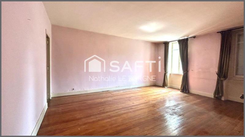 Maison - 331 m² - 8 pièces