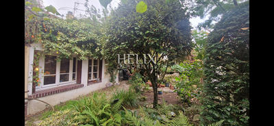 Maison - 140 m² - 8 pièces