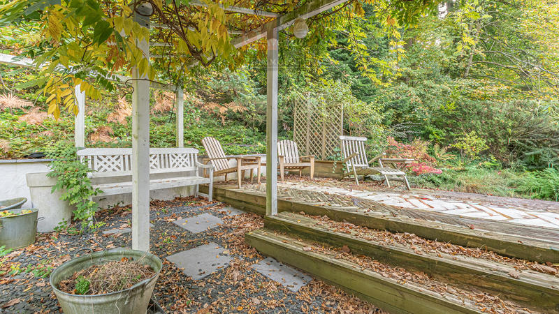 Maison - 300 m² - 8 pièces