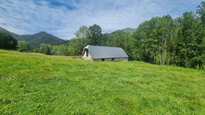 Maison - 210 m² - 2 pièces