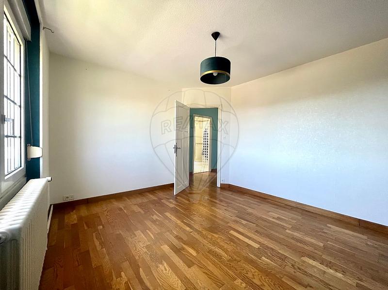 Propriété - 102 m² - 5 pièces