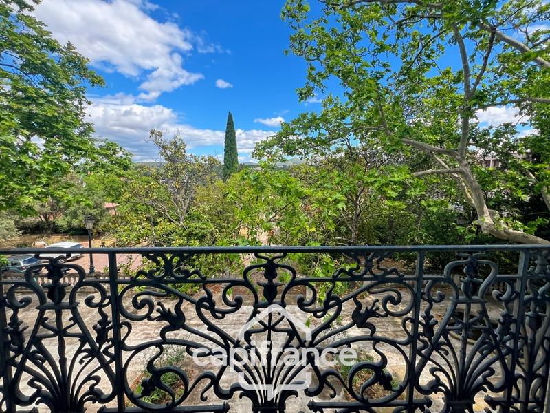 Maison de maîtres - 305 m² - 12 pièces