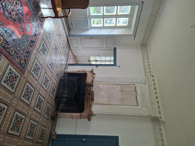 Maison - 450 m² - 10 pièces