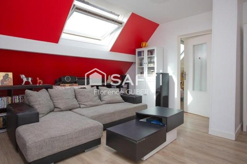 Maison - 182 m² - 9 pièces