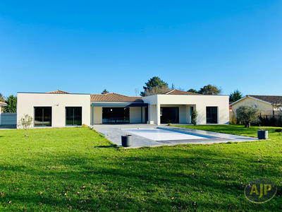 Villa - 150 m² - 4 pièces