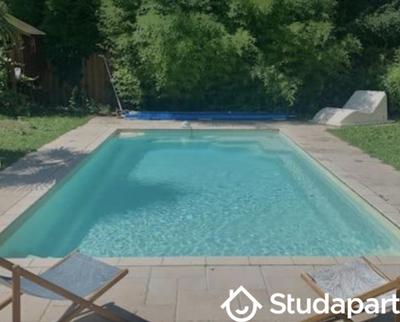 Chambre - 50 m² - 1 pièce