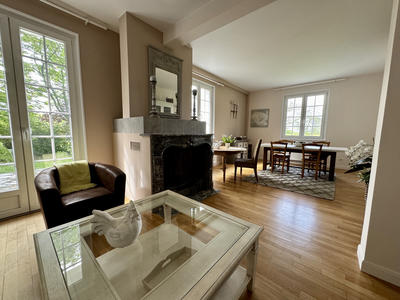 Maison - 160 m² - 7 pièces