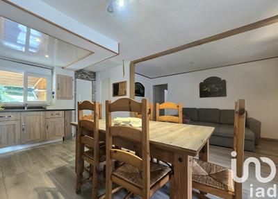 Maison - 90 m² - 3 pièces