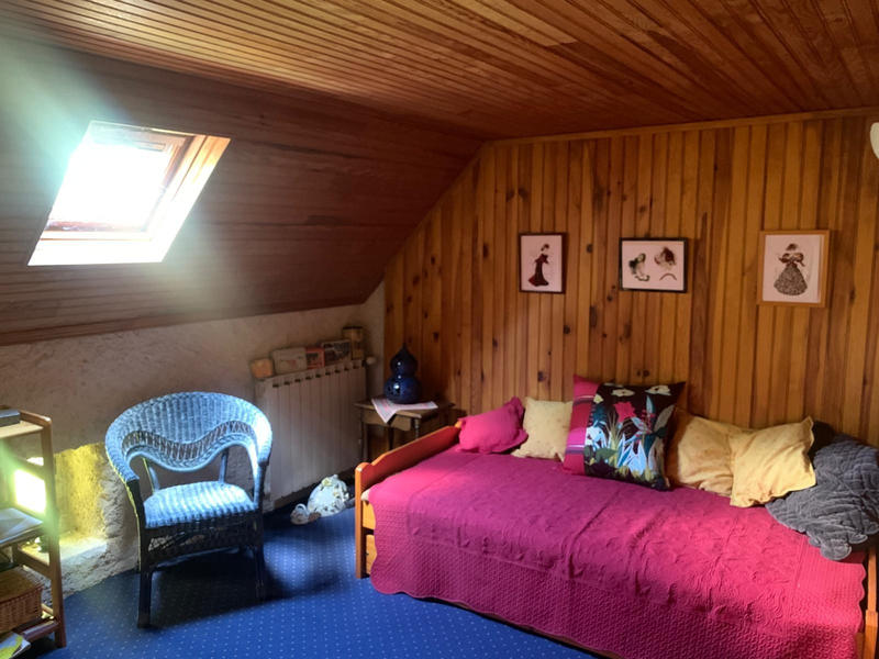 Maison traditionnelle - 184 m² - 6 pièces