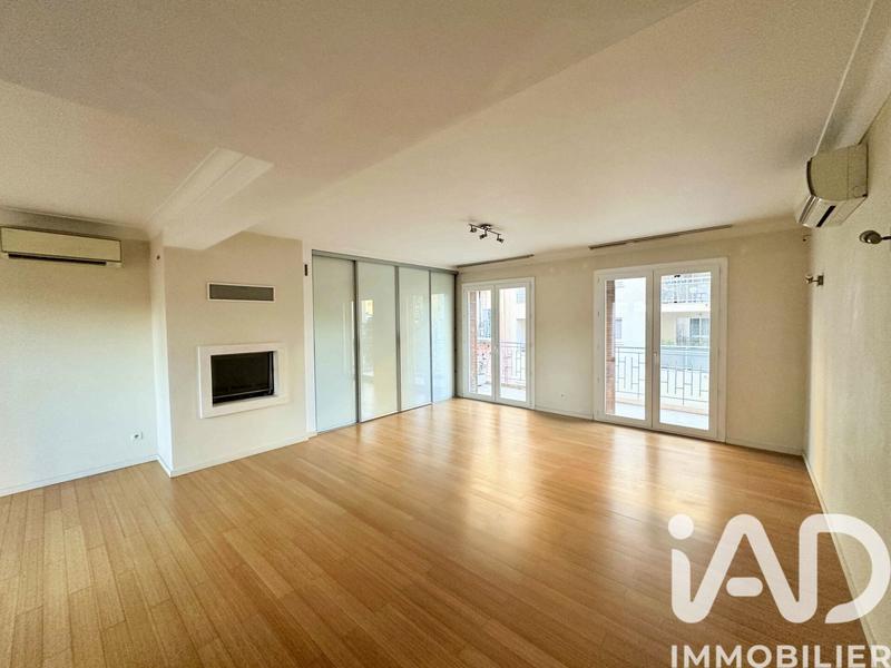 Appartement - 95 m² - 4 pièces