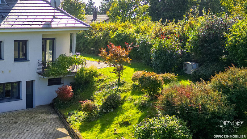 Maison - 196 m² - 5 pièces