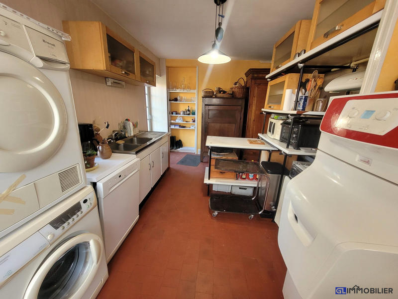 Maison ancienne - 220 m² - 11 pièces