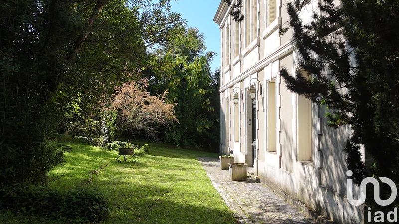 Maison de ville - 373 m² - 14 pièces