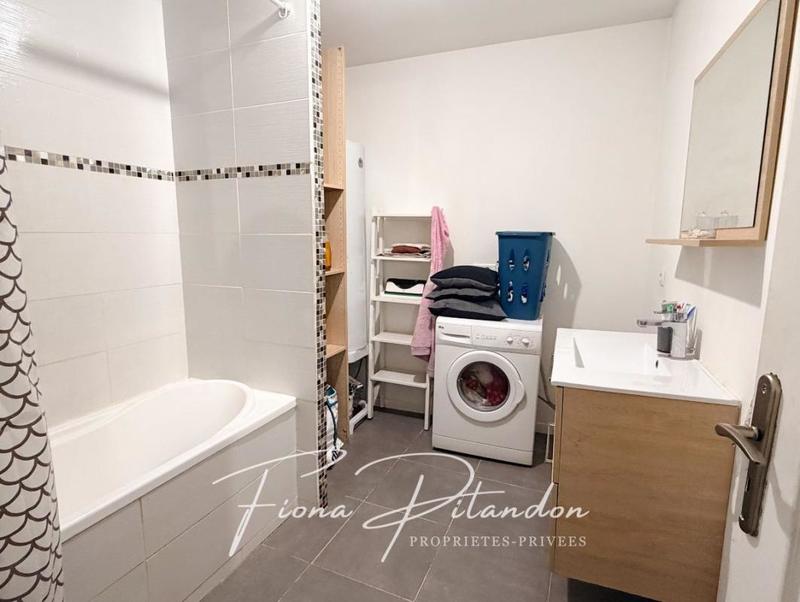 Immeuble - 142 m² - 8 pièces