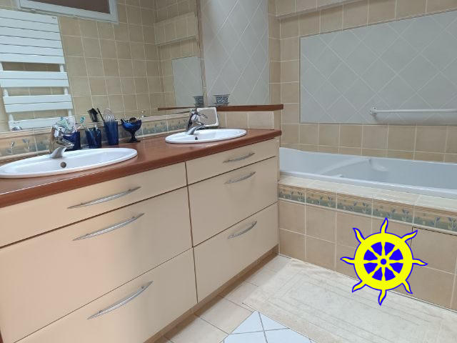 Maison ancienne - 190 m² - 7 pièces