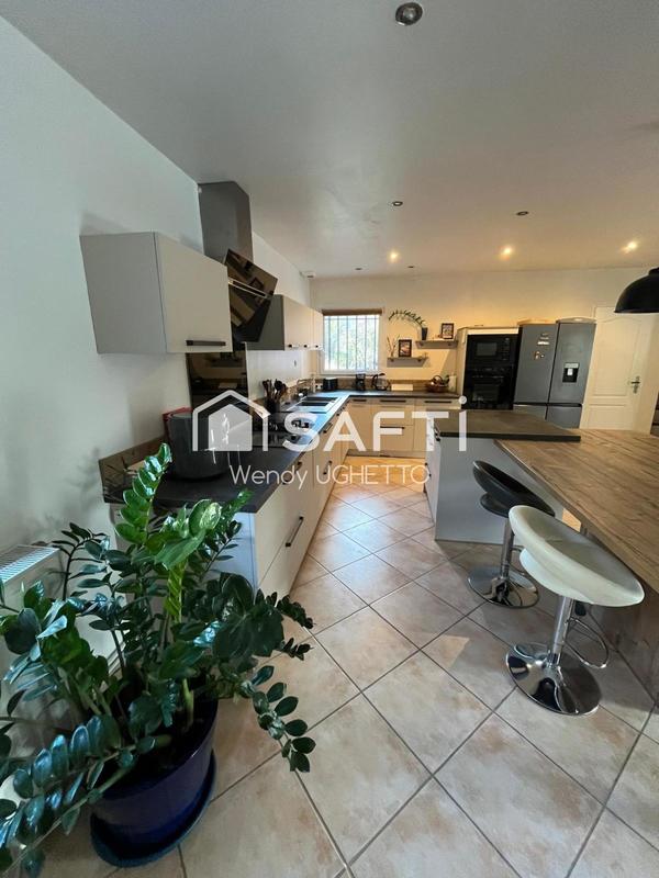 Maison - 126 m² - 5 pièces