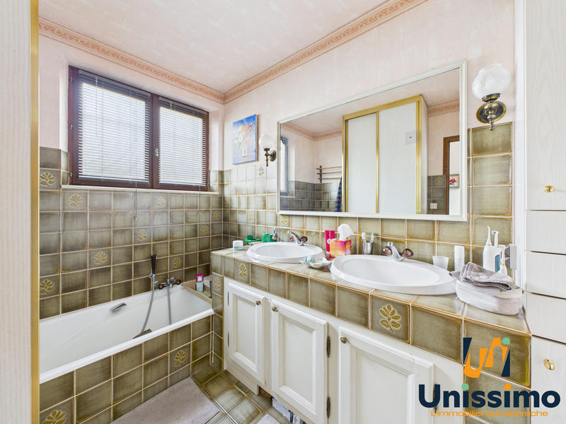 Maison - 119 m² - 5 pièces