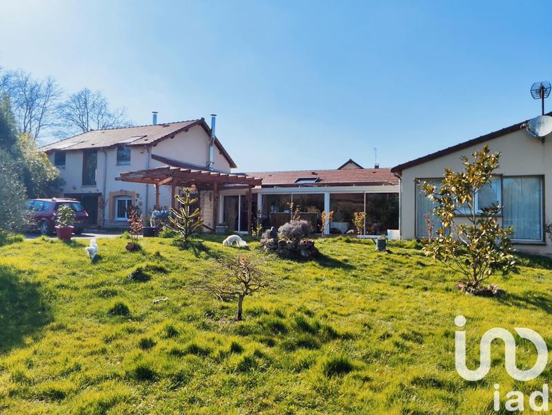 Maison de village - 251 m² - 9 pièces