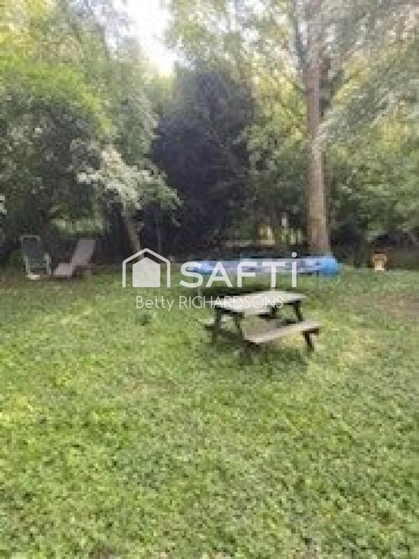 Maison - 200 m² - 11 pièces