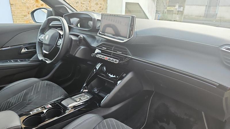 Peugeot 208 156 51 kWh Gt