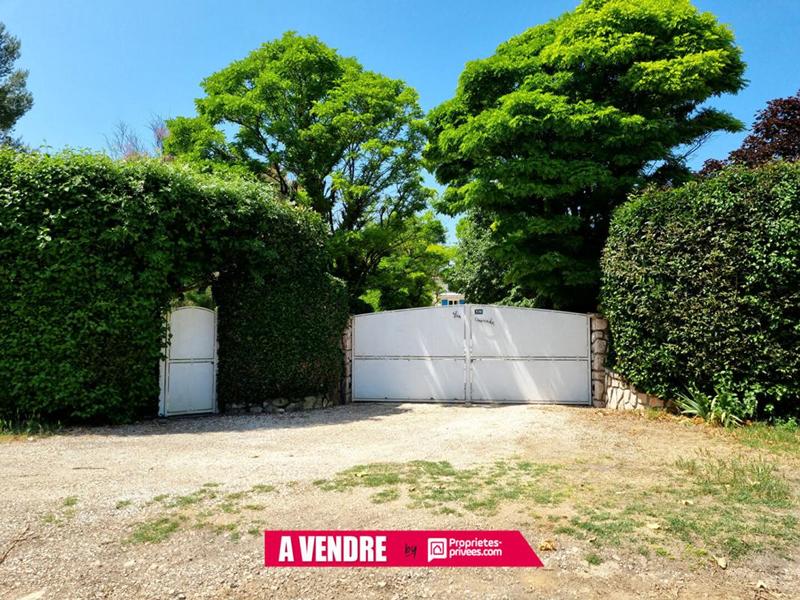 Maison - 237 m² - 9 pièces