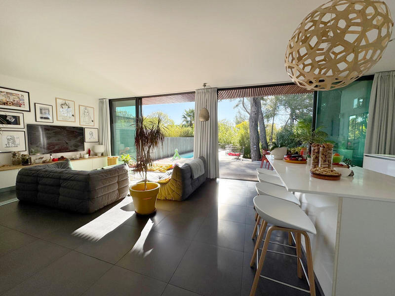 Maison - 160 m² - 4 pièces