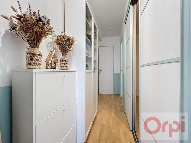 Appartement - 83 m² - 5 pièces