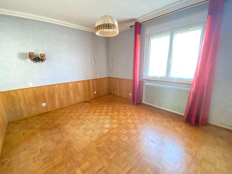 Maison - 107 m² - 5 pièces