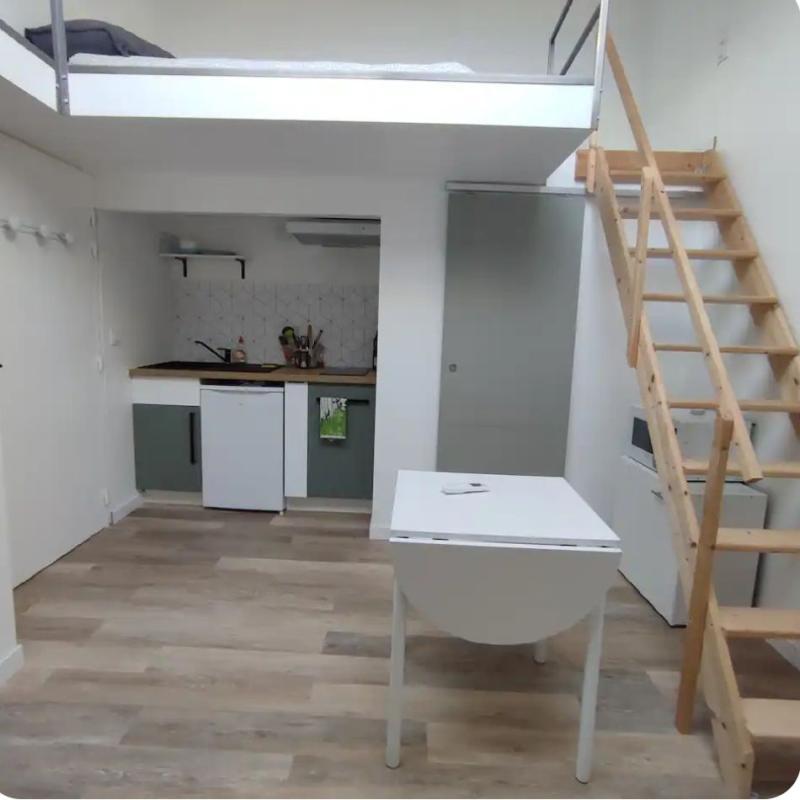 Loft - 251 m² - 5 pièces