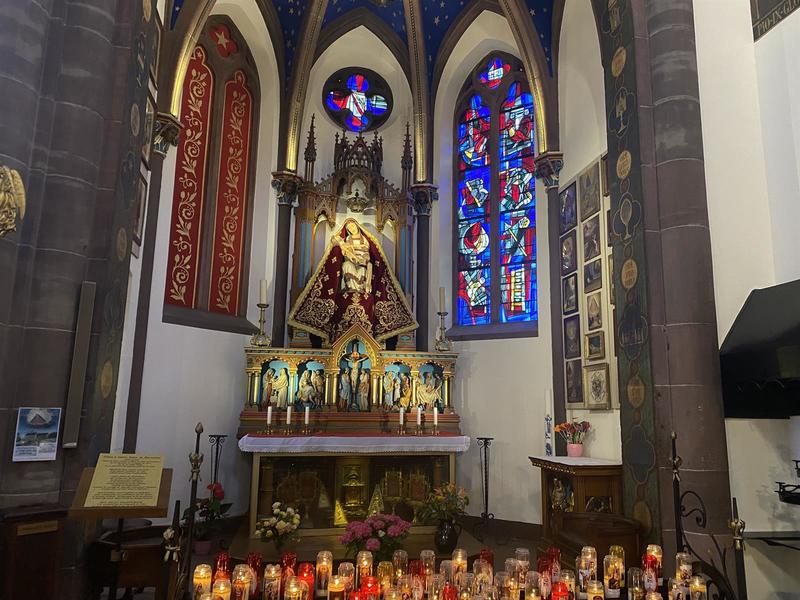 Veillée de Noël avec la chorale suivie de la messe de minuit