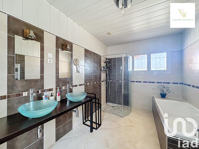 Maison - 177 m² - 6 pièces