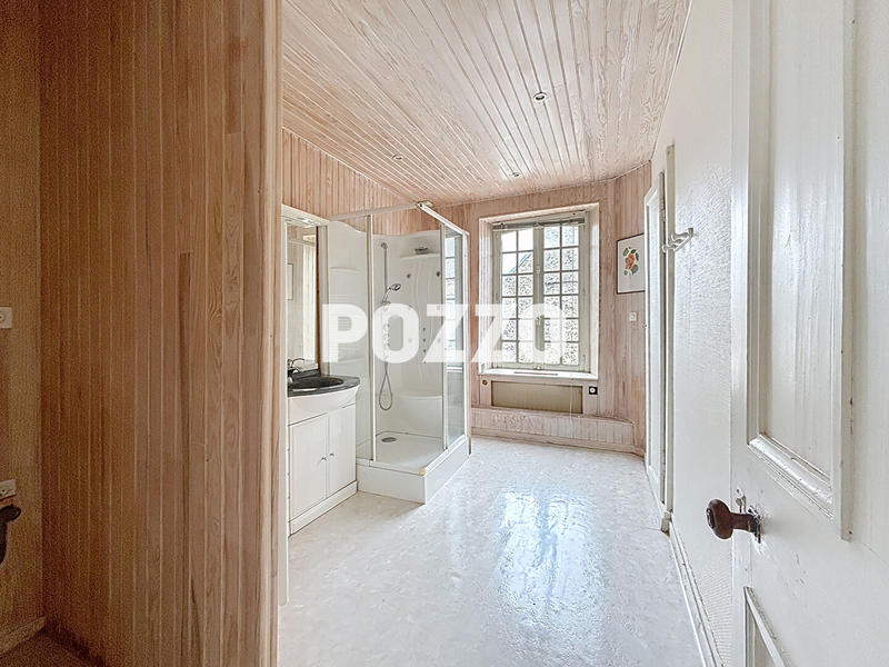 Maison - 199 m² - 2 pièces