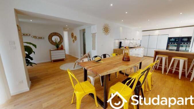 Chambre - 9 m² - 1 pièce