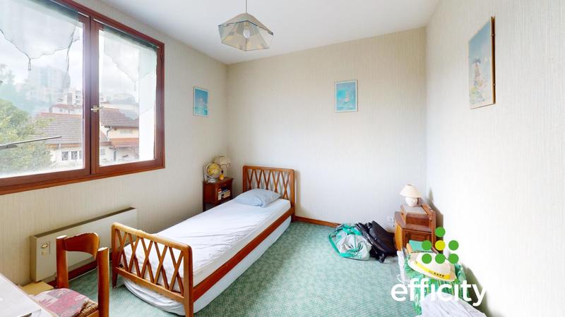 Maison - 104 m² - 5 pièces