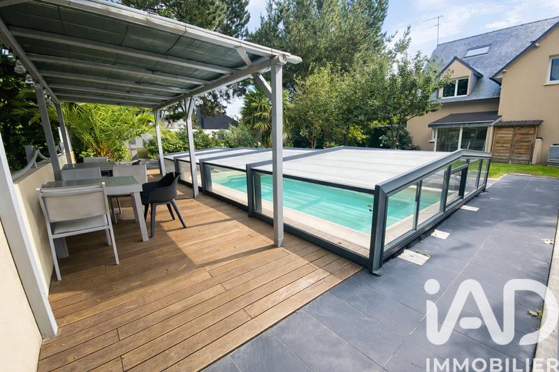 Maison - 480 m² - 12 pièces