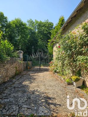 Maison - 296 m² - 11 pièces