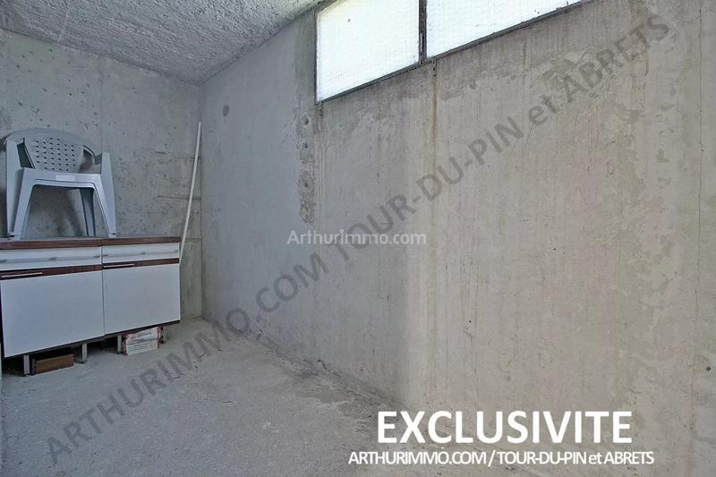 Appartement - 80 m² - 4 pièces