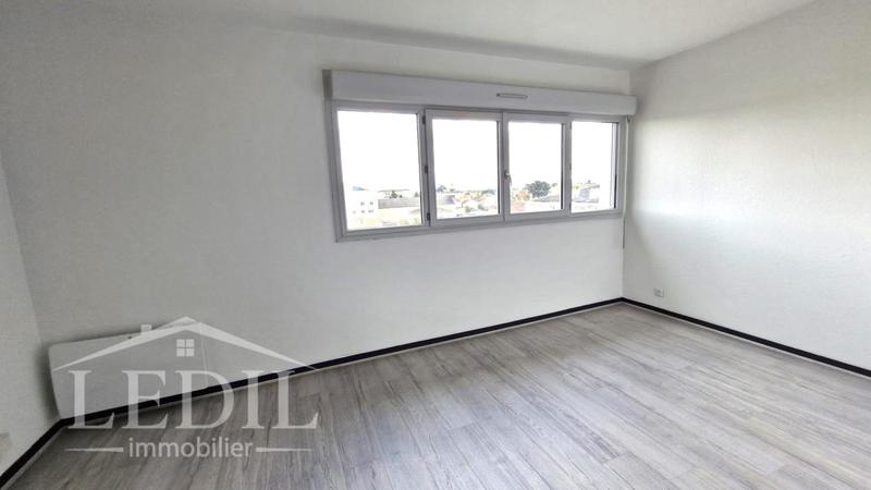 Studio - 27 m² - 2 pièces