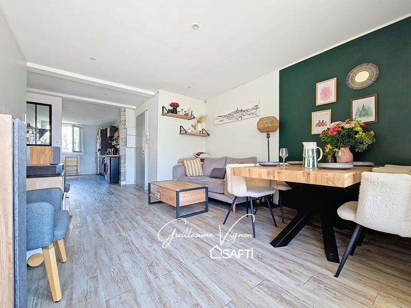 Appartement - 80 m² - 4 pièces