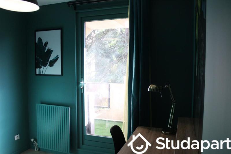 Chambre - 11 m² - 1 pièce