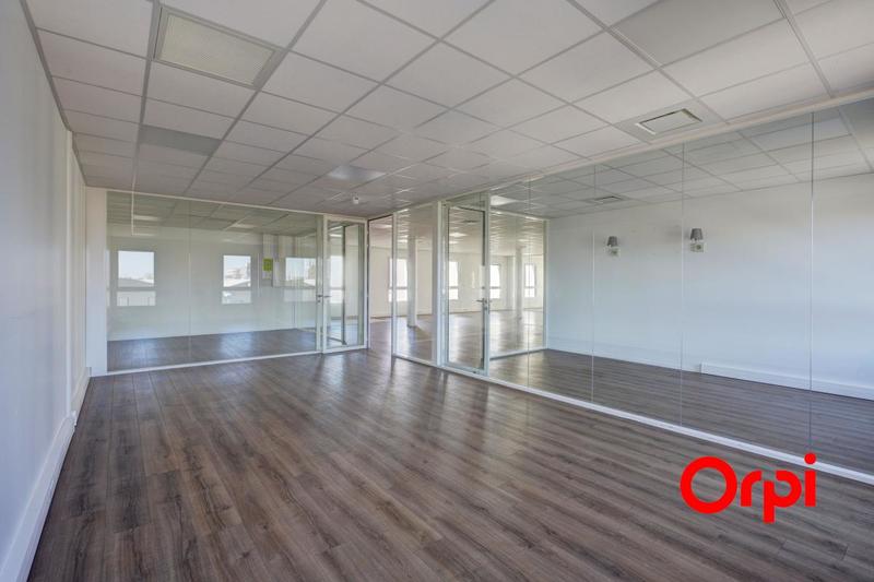 Bureau - 248 m²