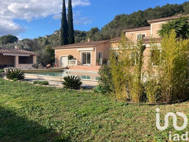 Maison - 187 m² - 5 pièces