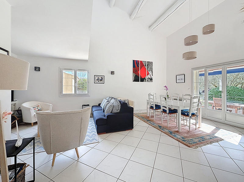 Maison - 136 m² - 4 pièces