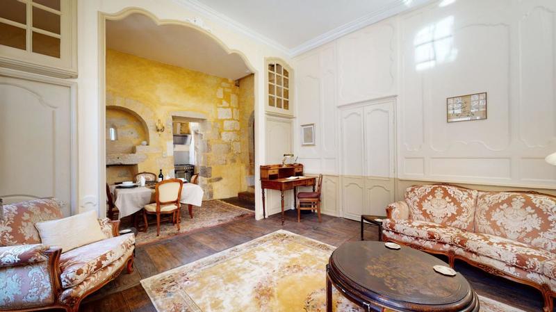 Appartement - 95 m² - 6 pièces