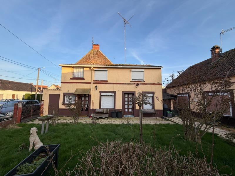 Maison de village - 233 m² - 9 pièces