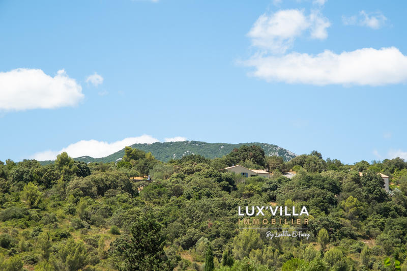 Maison - 251 m² - 8 pièces