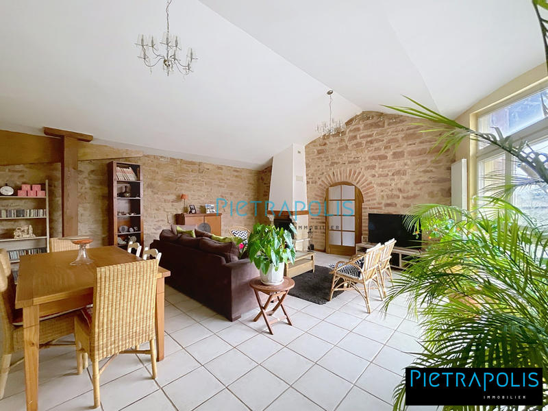 Maison ancienne - 223 m² - 8 pièces