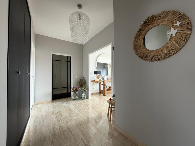 Appartement - 92 m² - 4 pièces