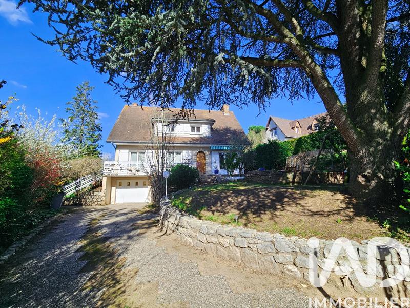 Maison - 143 m² - 6 pièces