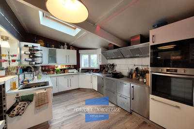 Maison - 121 m² - 6 pièces